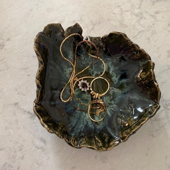 Stunning Handmade Trinket Dish - Picture 7 of 9